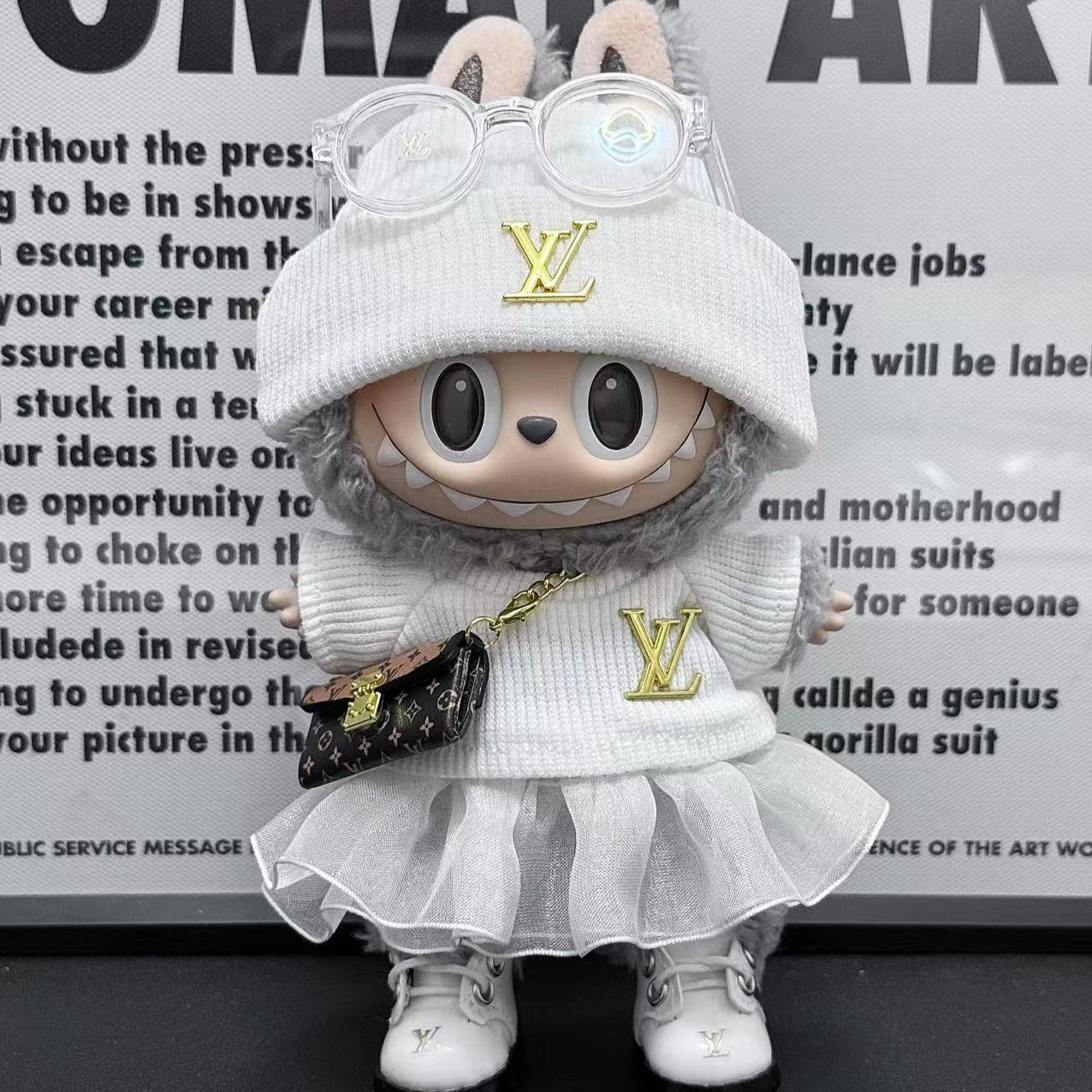 Prabangos įkvėptas Labubu stiliaus drabužių rinkinys