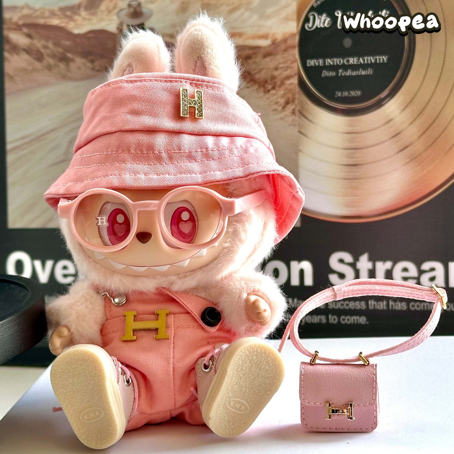 Prabangos įkvėptas Labubu stiliaus drabužių rinkinys