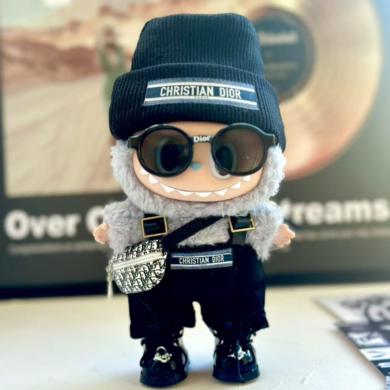 Prabangos įkvėptas Labubu stiliaus drabužių rinkinys