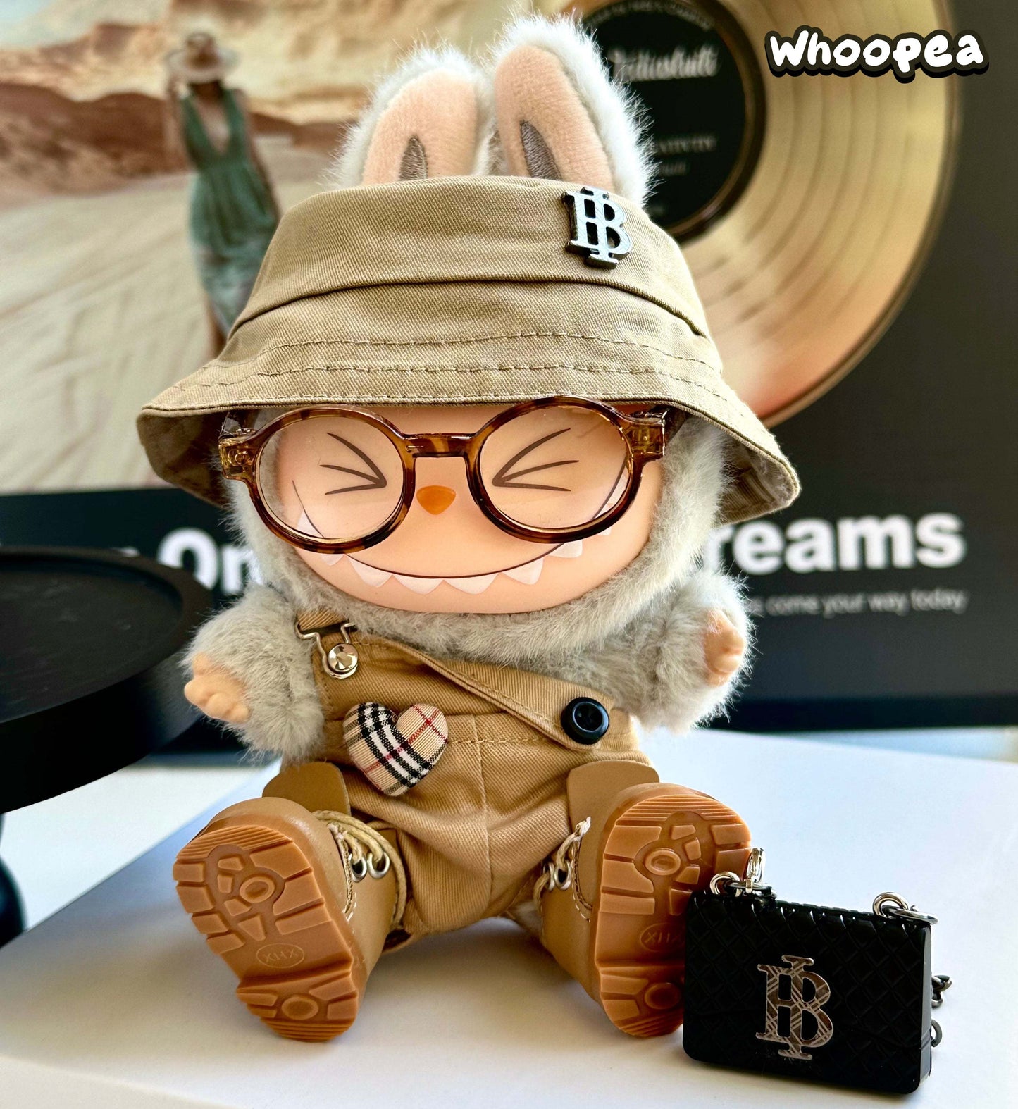 Prabangos įkvėptas Labubu stiliaus drabužių rinkinys